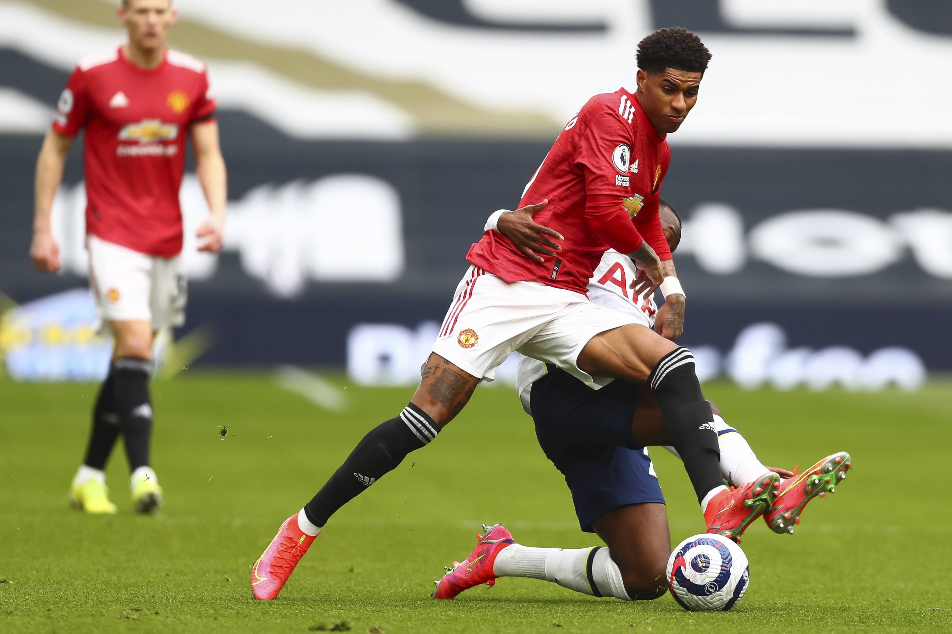 他不仅创造 他不仅创造